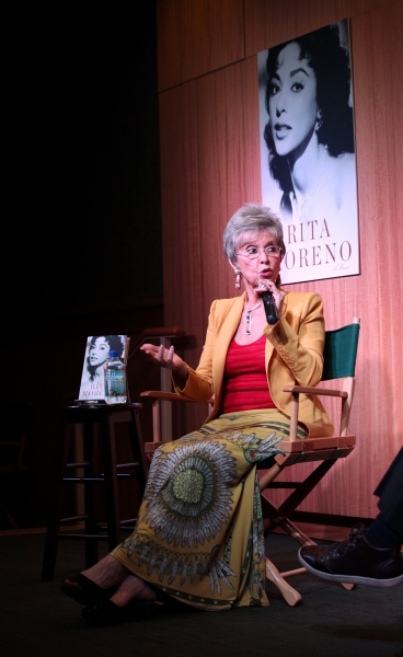 Photo Coverage: Rita Moreno Signs Memoir at Barnes & Noble Image
