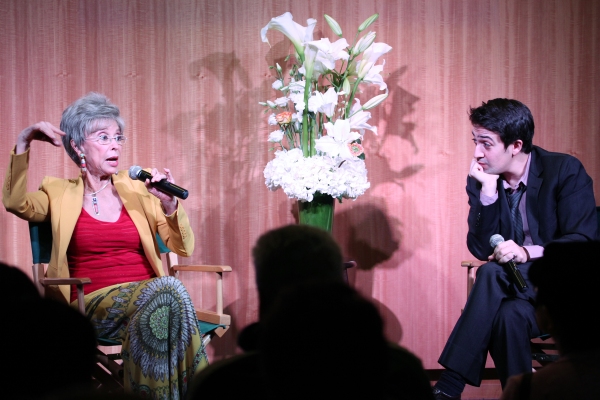 Photo Coverage: Rita Moreno Signs Memoir at Barnes & Noble Image