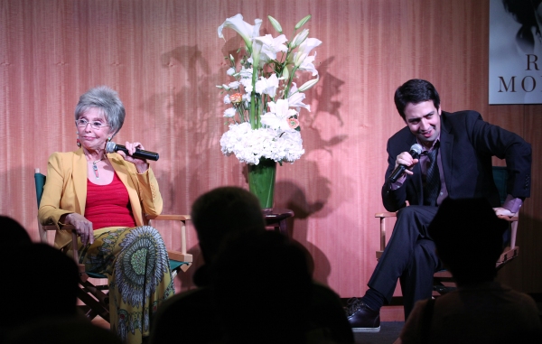 Photo Coverage: Rita Moreno Signs Memoir at Barnes & Noble Image
