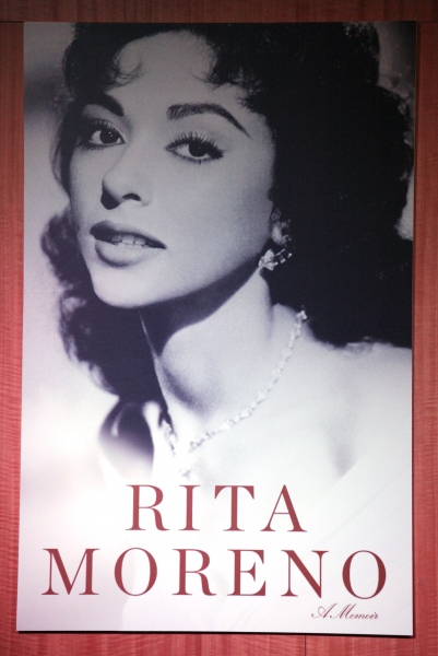 Photo Coverage: Rita Moreno Signs Memoir at Barnes & Noble 
