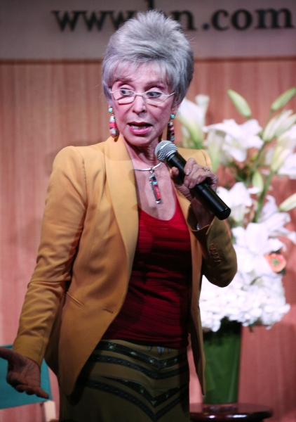 Photo Coverage: Rita Moreno Signs Memoir at Barnes & Noble Image