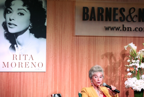 Photo Coverage: Rita Moreno Signs Memoir at Barnes & Noble Image