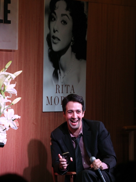 Photo Coverage: Rita Moreno Signs Memoir at Barnes & Noble Image