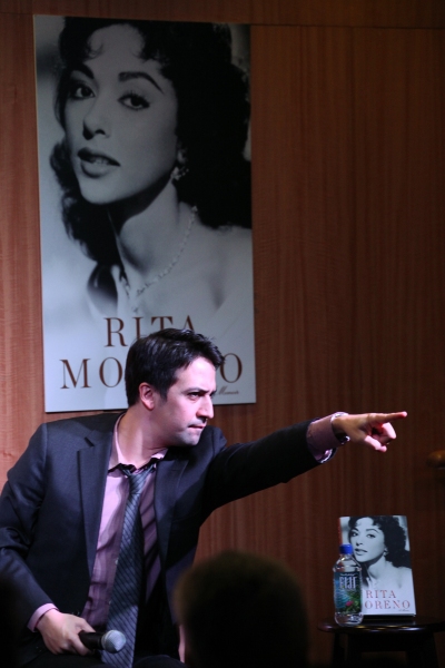 Photo Coverage: Rita Moreno Signs Memoir at Barnes & Noble Image