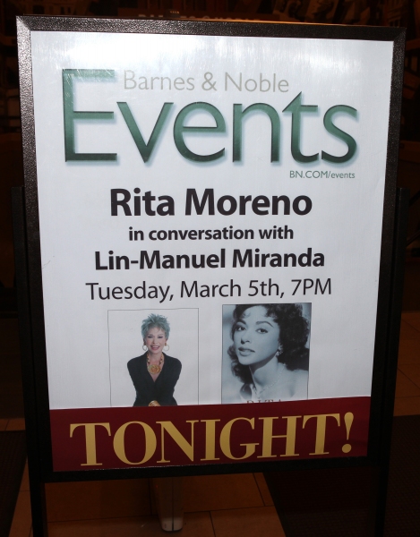 Photo Coverage: Rita Moreno Signs Memoir at Barnes & Noble Image