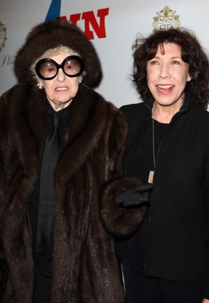 Photo Coverage: ANN's Opening Night Theatre Arrivals- Anne Hathaway & More! Image