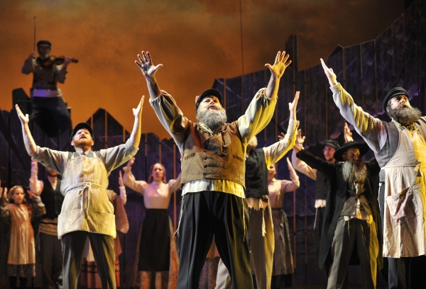 Photo Flash: First Look at FIDDLER ON THE ROOF at Aurora's Paramount Theatre Image