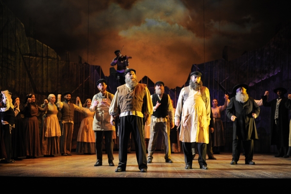 Photo Flash: First Look at FIDDLER ON THE ROOF at Aurora's Paramount Theatre Image