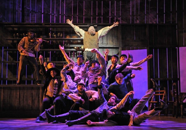 Photo Flash: First Look at FIDDLER ON THE ROOF at Aurora's Paramount Theatre Image