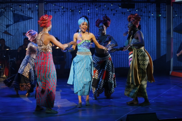 Photo Flash: First Look at Michelle Williams in FELA! National Tour Image