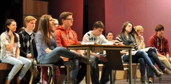 Photo Flash: In Rehearsal with Morris Knolls High's LEGALLY BLONDE; Runs 3/14-3/16 