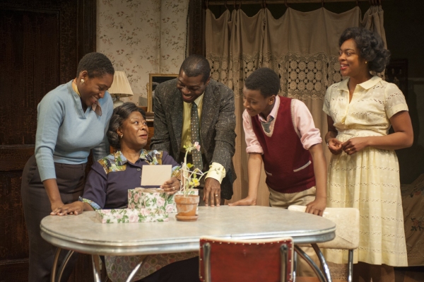 Photo Flash: First Look at Milwaukee Rep's A RAISIN IN THE SUN  Image