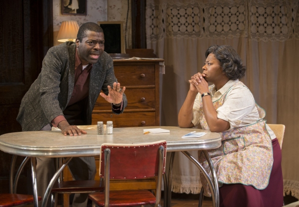 Photo Flash: First Look at Milwaukee Rep's A RAISIN IN THE SUN  Image