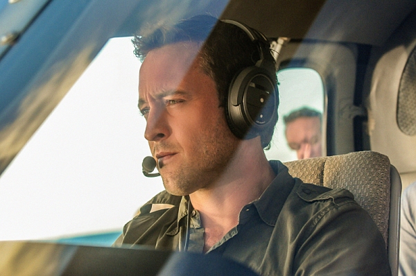 Photo Flash: First Look - HAWAII FIVE-0's 'Hoa Pili (Close Friend),' Airing 3/25 Image
