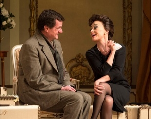 Photo Flash: First Look at Tracie Bennett, Michael Cumpsty and More in END OF RAINBOW Image