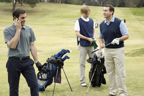 Photo Flash: First Look - MODERN FAMILY's 'Flip Flop,' Airing 4/10 Image