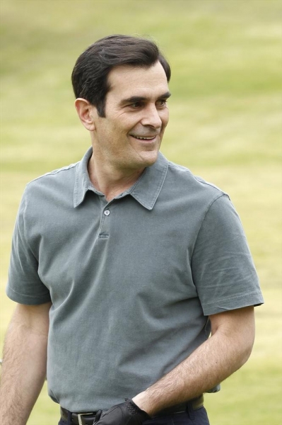 Photo Flash: First Look - MODERN FAMILY's 'Flip Flop,' Airing 4/10 Image