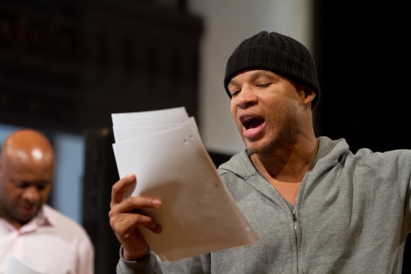 Photo Flash: In Rehearsal with Steppenwolf Theatre's HEAD OF PASSES World Premiere Image