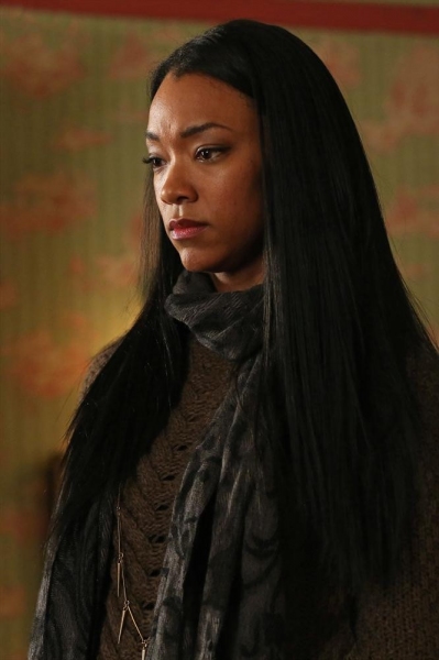Photo Flash: First Look - This Week's New Episode of ONCE UPON A TIME Image