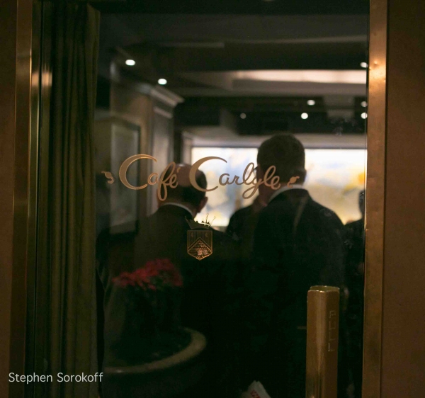 Photo Coverage: Debby Boone Brings SWING THIS to Cafe Carlyle Image