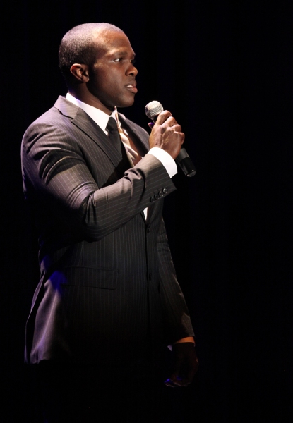 Photo Coverage: Judy Kuhn, Mandy Gonzalez & More Perform at Vineyard Theatre's 30th Gala- Part One Image