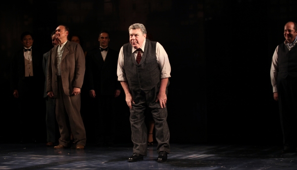 Murphy Guyer, George Wendt & Tony Torn with ensemble cast Photo