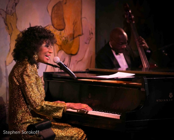 Photo Coverage: Cafe Carlyle Late Night Welcomes Jo Thompson's SLENDER, TENDER AND TALL  Image