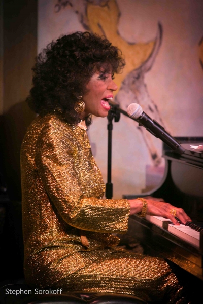 Photo Coverage: Cafe Carlyle Late Night Welcomes Jo Thompson's SLENDER, TENDER AND TALL  Image