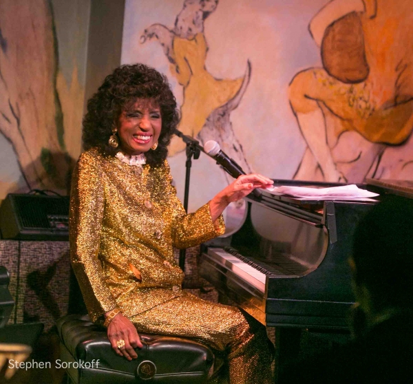Photo Coverage: Cafe Carlyle Late Night Welcomes Jo Thompson's SLENDER, TENDER AND TALL Image