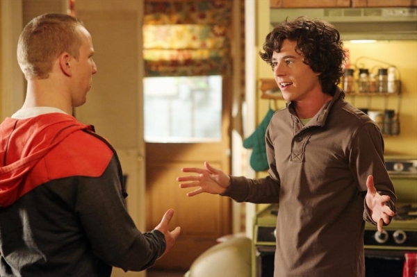 Photo Flash: First Look - THE MIDDLE's 'Dollar Days,' Airing 4/10 Image