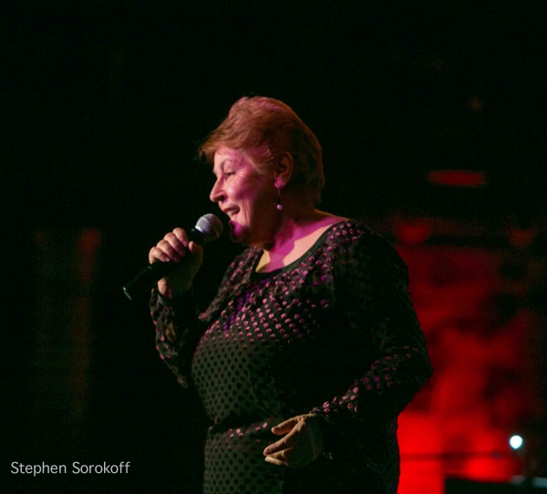 Photo Coverage: Helen Reddy Performs at B.B. King Blues Club Image