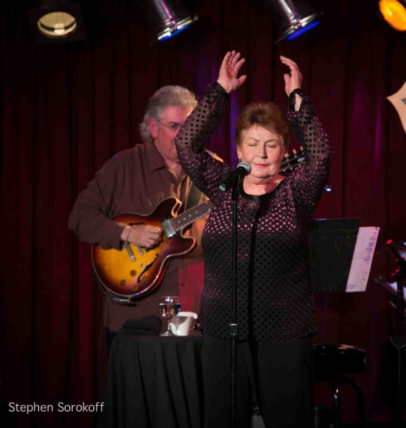 Photo Coverage: Helen Reddy Performs at B.B. King Blues Club Image