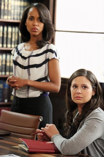 Photo Flash: First Look - SCANDAL's 'Molly, You in Danger, Girl,' Airing 4/4 Image