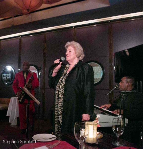 Photo Coverage: Le Cirque Launches MUSICAL MONDAYS with Lonnie Youngblood Trio Image