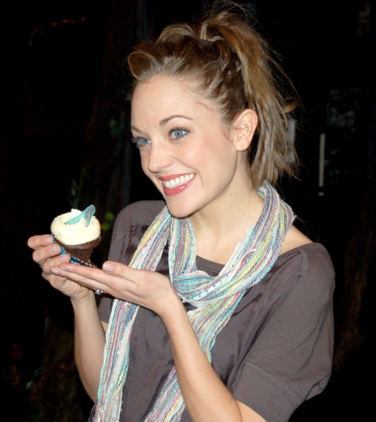 Photo Flash: CINDERELLA Gets Special Magnolia Cupcake! Image