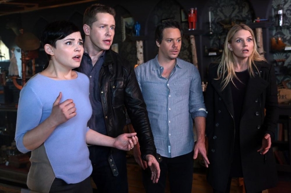 Photo Flash: ONCE UPON A TIME's 'Lacey,' Airing 4/21 Image