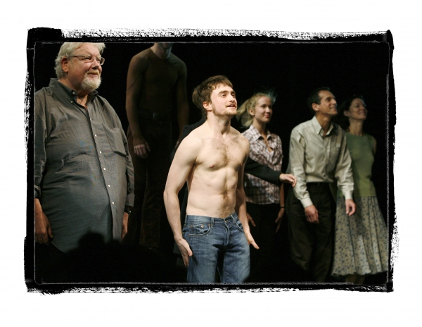Curtain Call: Richard Griffiths & Daniel Radcliffe & the ensemble cast Photo