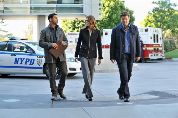 Photo Flash: CASTLE's 'The Fast and the Furriest,' Airing 4/15 Image
