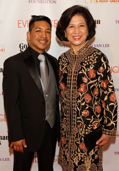 Photo Flash: Lynn Whitfield, Ronald K. Brown and More at EVIDENCE, A DANCE COMPANY's Torch Ball Image