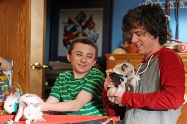 Photo Flash: THE MIDDLE's 'From Orson with Love,' Airing 5/1 