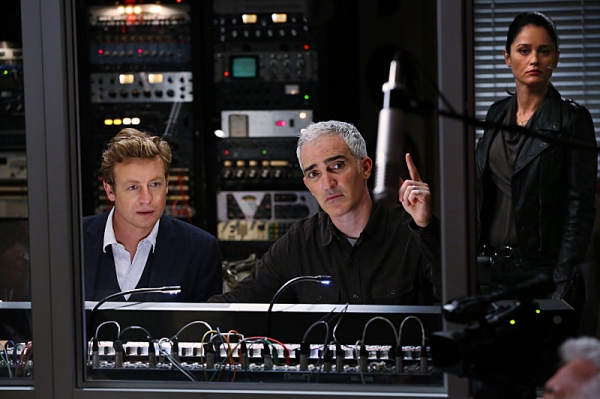Photo Flash: THE MENTALIST's 'Red Velvet Cupcakes,' Airing 4/21 Image