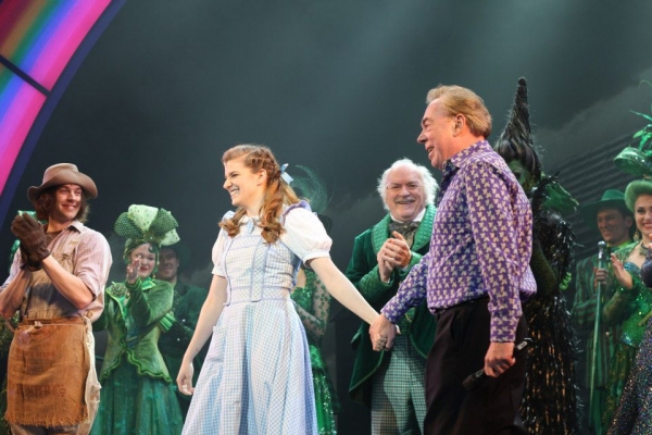 Photo Coverage: Andrew Lloyd Webber Visits Toronto's WIZARD OF OZ Image