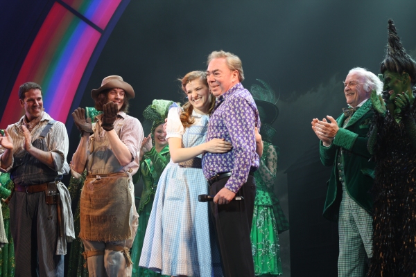 Photo Coverage: Andrew Lloyd Webber Visits Toronto's WIZARD OF OZ 