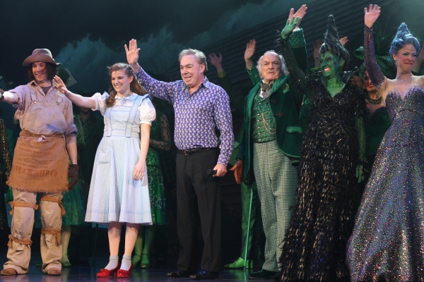 Photo Coverage: Andrew Lloyd Webber Visits Toronto's WIZARD OF OZ Image