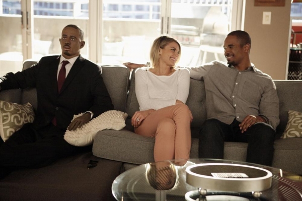 Photo Flash: This Week's All New Episode of HAPPY ENDINGS 