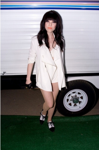 Photo Coverage: Carly Rae Jepsen Shines in Misahara Ring at the White Party in Palm Springs Image