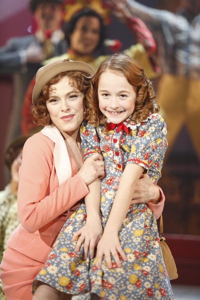 Photo Flash: BOMBSHELL's 'Opening Night' on SMASH, 4/20 Image