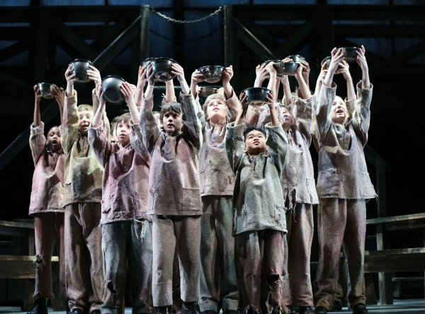 Photo Flash: First Look at Brady Tutton, Heidi Kettenring and More in OLIVER! at Drury Lane Theatre Image