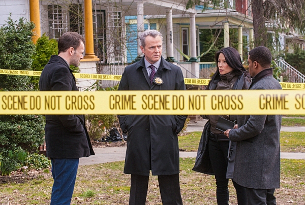 Photo Flash: ELEMENTARY's 'Dead Man's Switch,' Airing 4/25 Image
