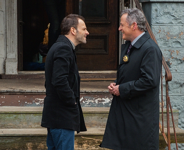 Photo Flash: ELEMENTARY's 'Dead Man's Switch,' Airing 4/25 Image